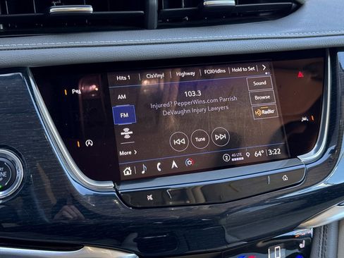 Used 2024 Cadillac XT6 Premium Luxury image 7