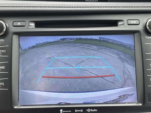 Used 2017 Toyota Highlander XLE FWD image 20