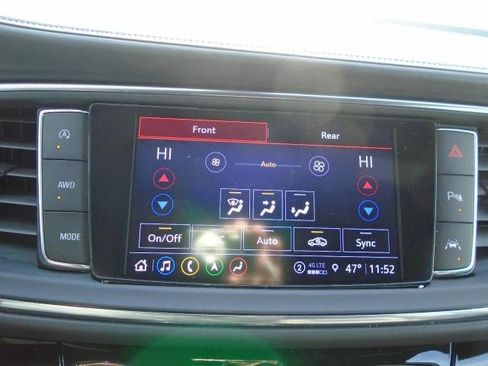 Certified 2024 Buick Enclave Avenir w/ Avenir Technology Package image 10