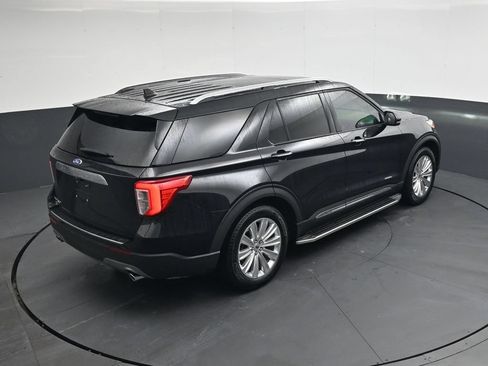 Used 2024 Ford Explorer Limited w/ Limited Technology Package RWD image 36