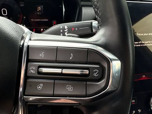 Certified 2025 GMC Terrain Elevation AWD/4WD image 29