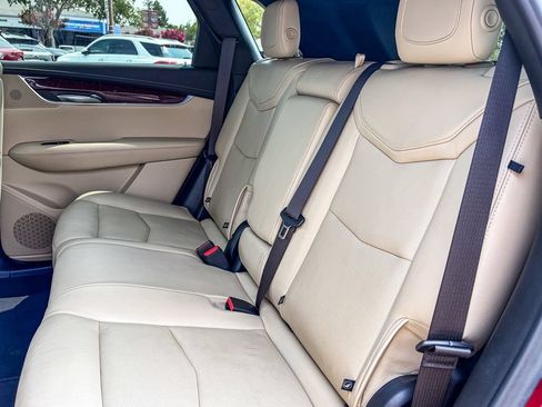 Used 2019 Cadillac XT5 Luxury FWD image 35