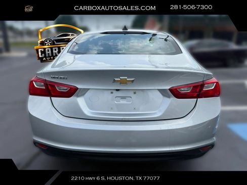 Used 2022 Chevrolet Malibu LS FWD image 4