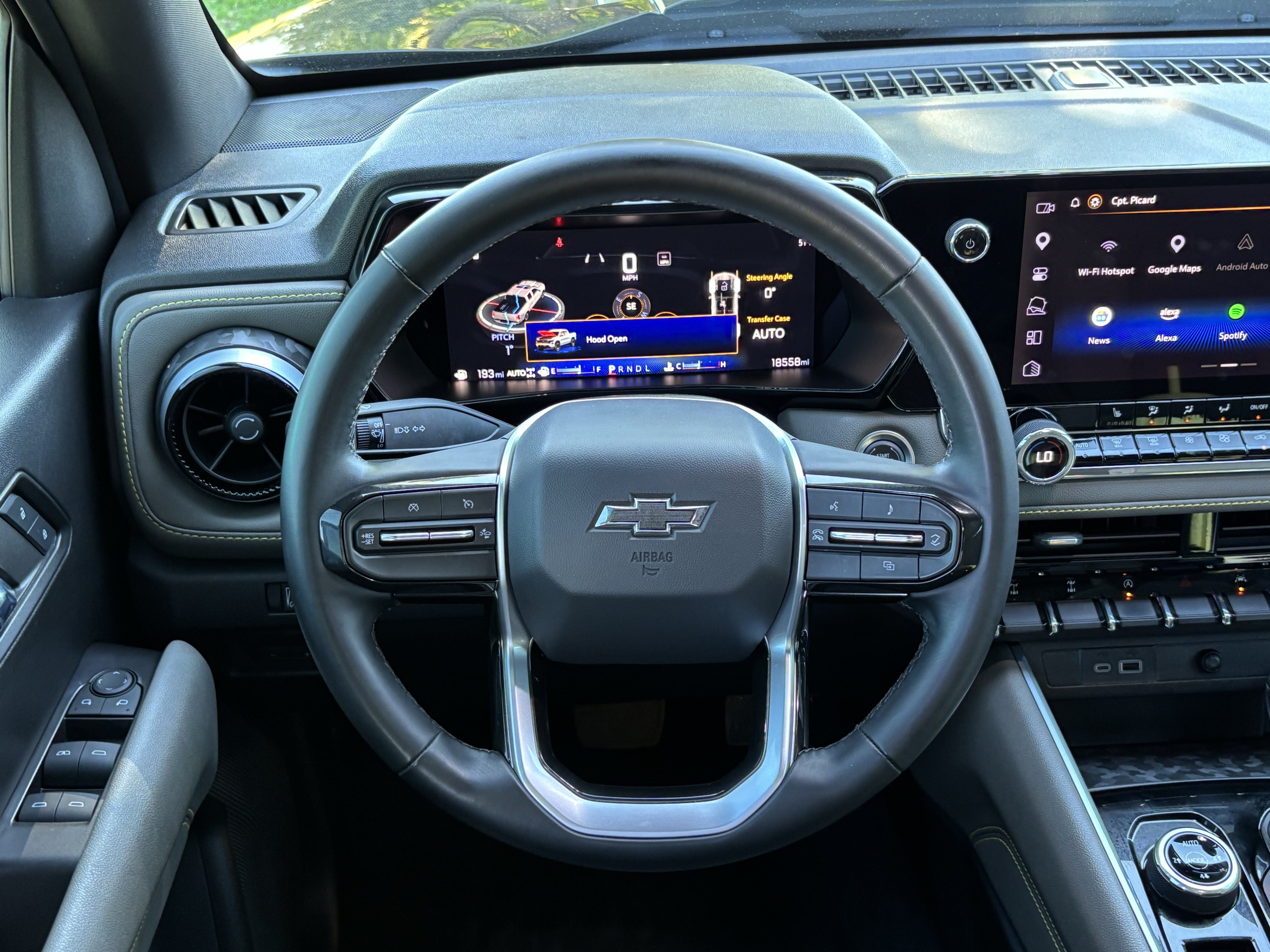 Used 2024 Chevrolet Colorado ZR2 w/ Technology Package AWD/4WD image 18