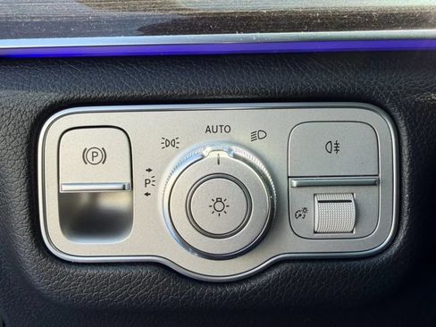 Used 2020 Mercedes-Benz GLS 450 4MATIC image 33