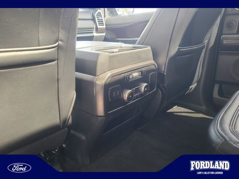 Used 2019 Ford Expedition Limited AWD/4WD image 32