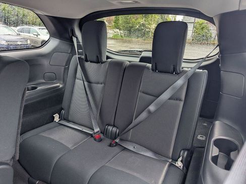 Used 2020 Nissan Pathfinder S AWD/4WD image 28