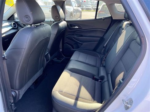 Used 2024 Chevrolet Trax LT w/ Driver Confidence Package image 23