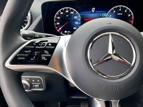 Used 2026 Mercedes-Benz GLA 250 4MATIC image 20