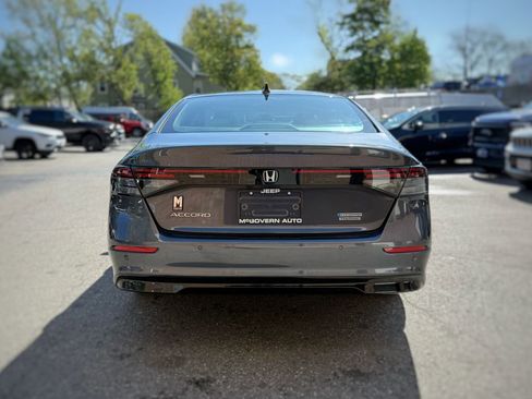 Used 2024 Honda Accord Touring image 10