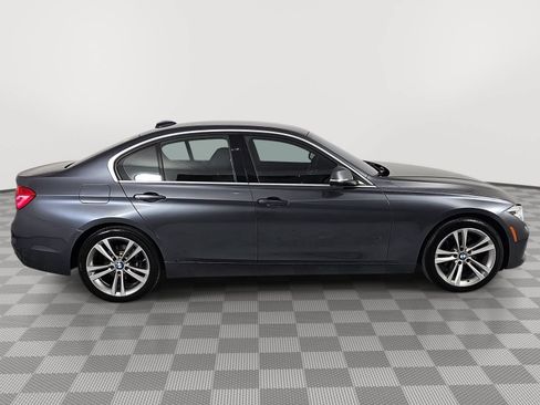 Used 2018 BMW 330i Sedan RWD image 9
