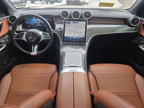 Used 2023 Mercedes-Benz GLC 300 GLC 300 image 12
