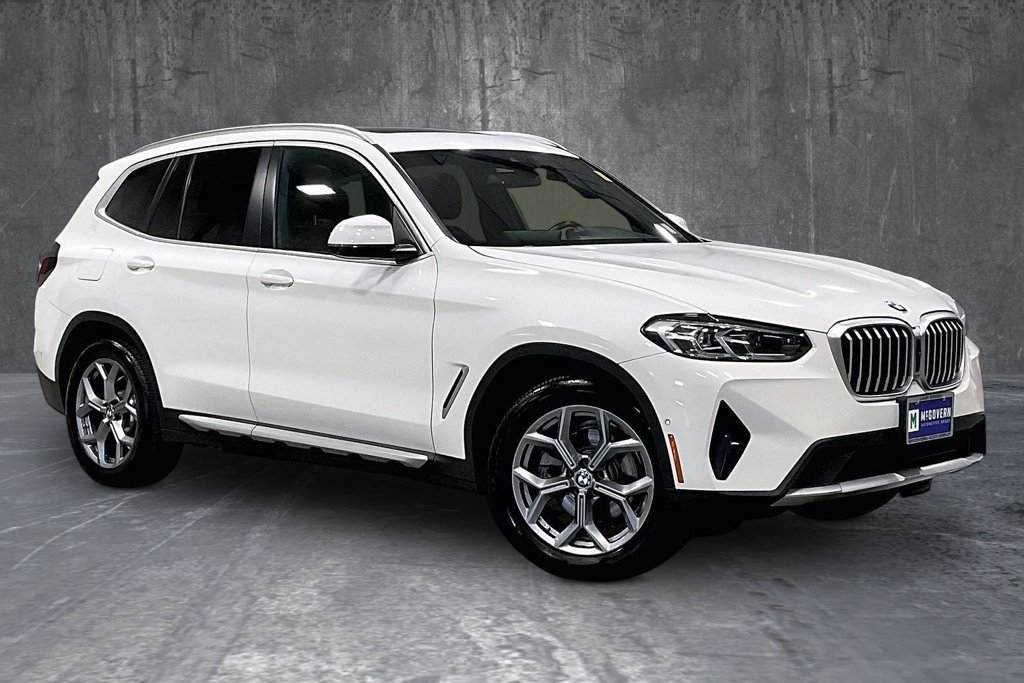 Used 2024 BMW X3 xDrive30i w/ Premium Package AWD/4WD image 3