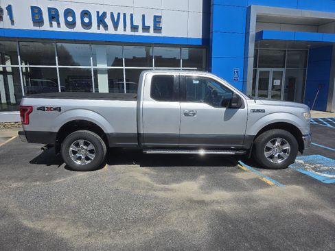 Used 2015 Ford F150 XLT w/ Equipment Group 302A Luxury image 8