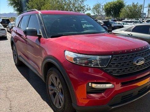 Used 2023 Ford Explorer XLT w/ Equipment Group 202A RWD image 1