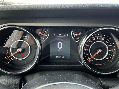 Used 2022 Jeep Wrangler Sport image 25