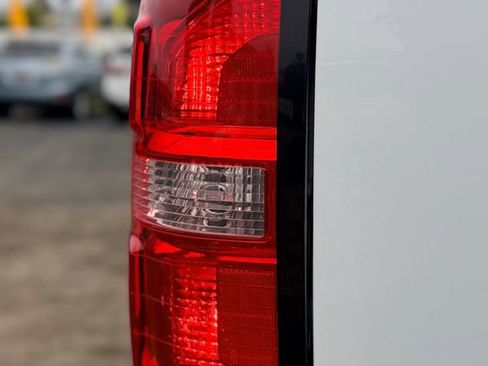 Used 2015 GMC Sierra 2500 Denali w/ Duramax Plus Package image 10