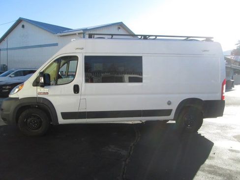 Used 2018 RAM ProMaster 2500 w/ Mopar Trailer Tow Group image 4