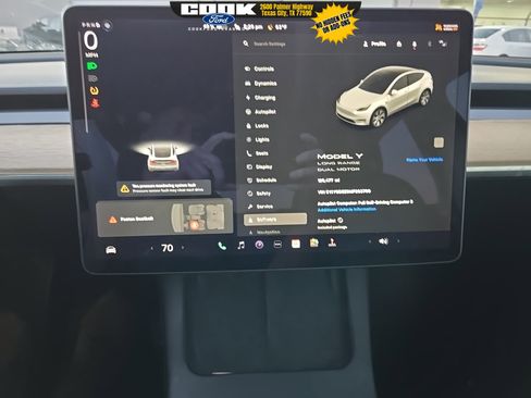 Used 2021 Tesla Model Y Long Range image 9