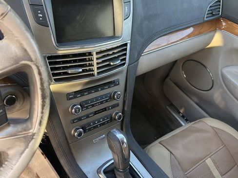 Used 2010 Lincoln MKT 2WD image 11