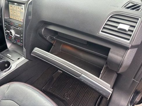 Used 2018 Ford Explorer Sport image 50