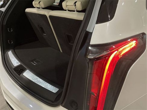 Certified 2022 Cadillac XT6 Sport w/ Technology Package image 15