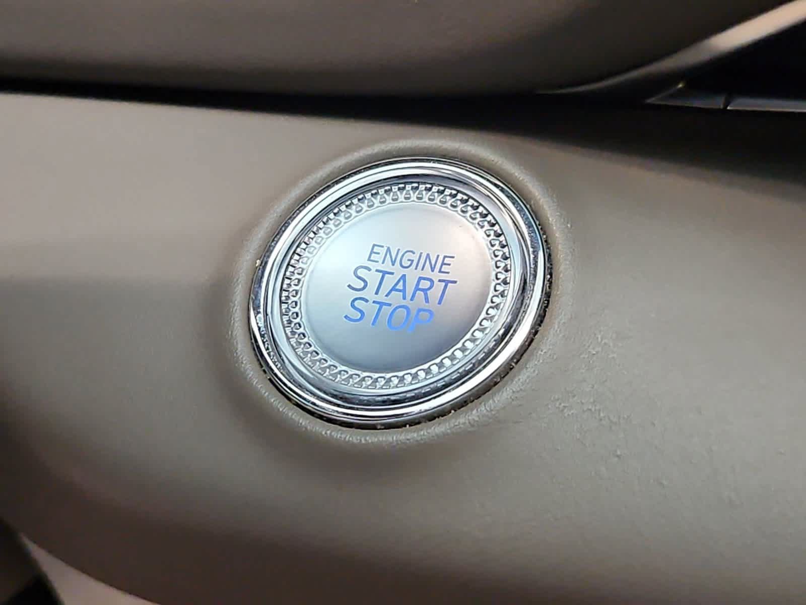 Used 2022 Genesis GV80 2.5T w/ Prestige Package 05 RWD image 8