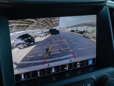 Used 2023 GMC Terrain Denali w/ Denali Premium Package image 17