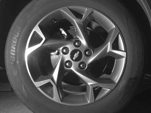 Used 2025 Chevrolet Trax LT FWD image 15