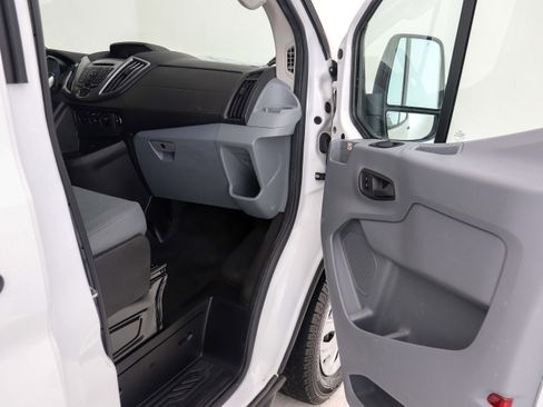 Used 2019 Ford Transit 350 XLT image 15