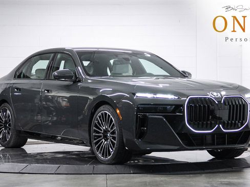 New 2026 BMW 760i xDrive w/ Executive Package AWD/4WD image 1