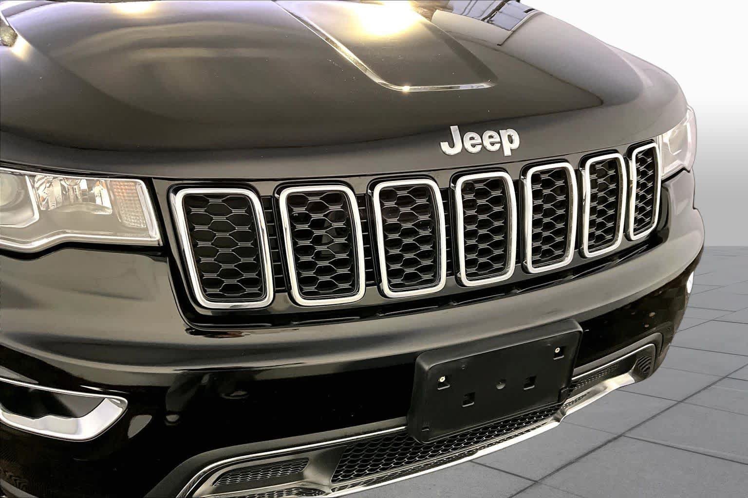 Used 2020 Jeep Grand Cherokee Limited AWD/4WD image 32