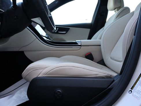 Certified 2023 Mercedes-Benz C 300 4MATIC Sedan image 38