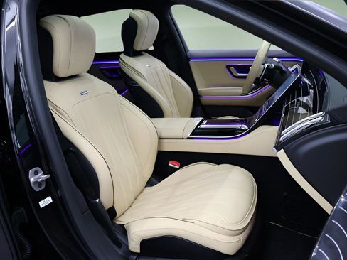 Used 2025 Mercedes-Benz S 63 AMG S image 18