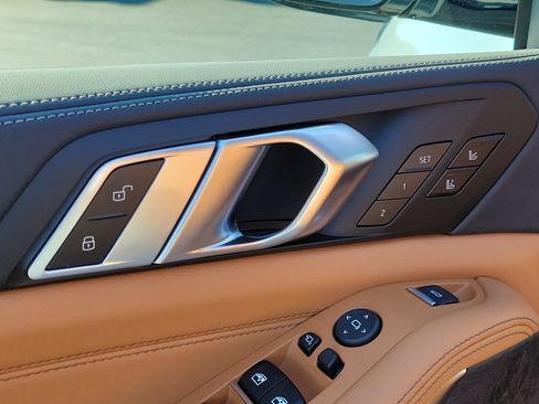 New 2026 BMW X5 M60i image 15