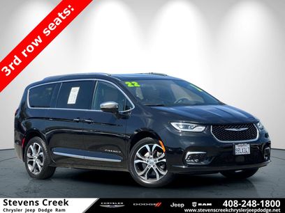 Used 2022 Chrysler Pacifica Pinnacle
