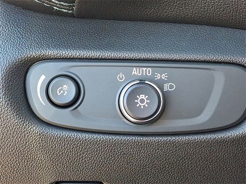 Used 2019 Chevrolet Blazer LT w/ Sun and Wheels Package image 26