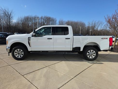 Used 2023 Ford F250 XLT image 8