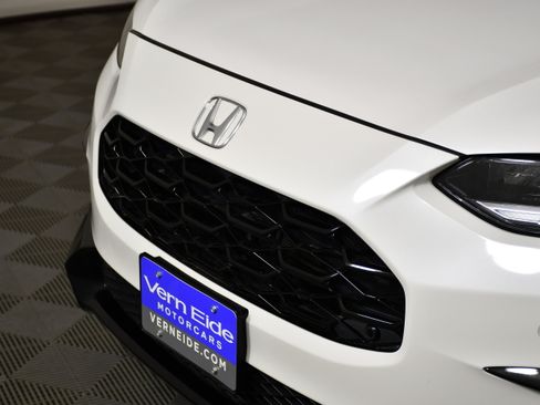 Certified 2025 Honda HR-V EX-L image 11