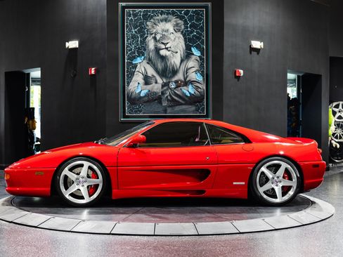 Used 1995 Ferrari F355 Berlinetta image 4