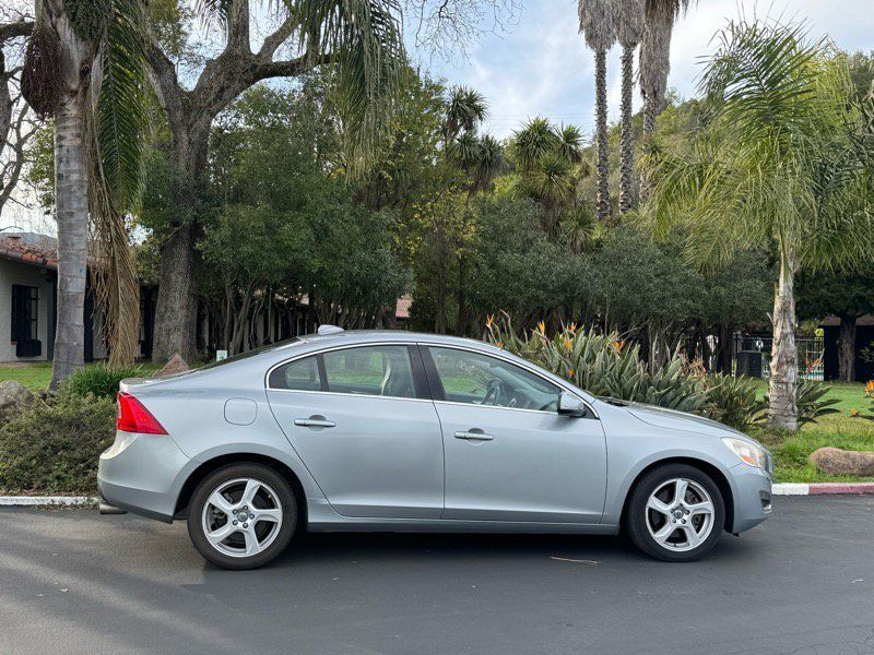 Used 2013 Volvo S60 T5 FWD image 5