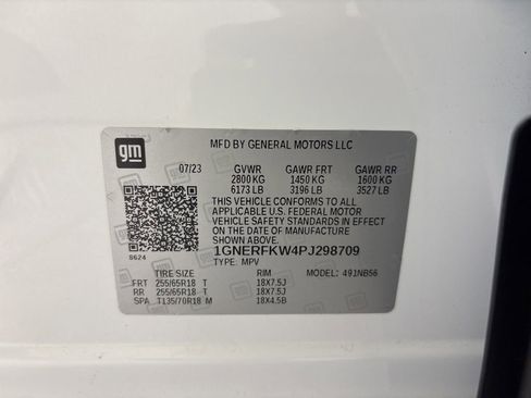 Used 2023 Chevrolet Traverse LS w/ Safety Package image 9