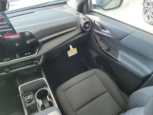 New 2026 Chevrolet Equinox LT w/ Safety and Technology Package FWD image 13