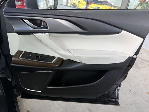 Used 2023 MAZDA CX-9 Signature image 26