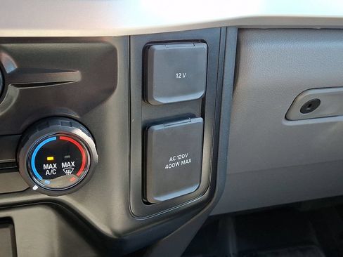 Used 2025 Ford F250 XLT AWD/4WD image 24