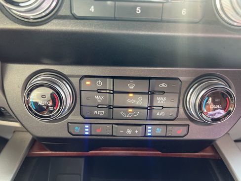 Used 2019 Ford F150 King Ranch w/ Max Trailer Tow Package AWD/4WD image 25