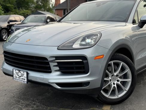 Used 2020 Porsche Cayenne AWD/4WD image 3