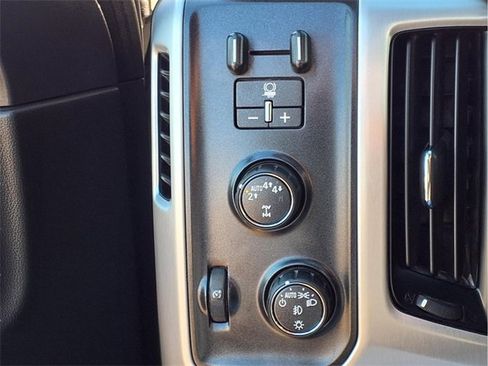 Used 2018 GMC Sierra 1500 SLT w/ SLT Premium Package image 17