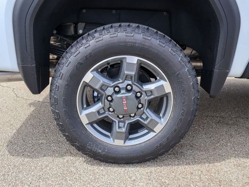 New 2026 GMC Sierra 2500 SLT w/ SLT Premium Package image 33