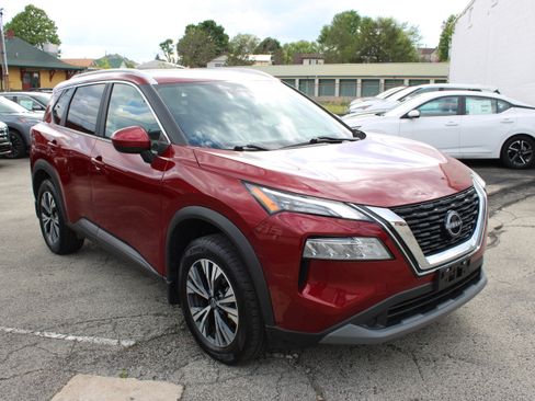 Certified 2023 Nissan Rogue SV w/ SV Premium B Package AWD/4WD image 10
